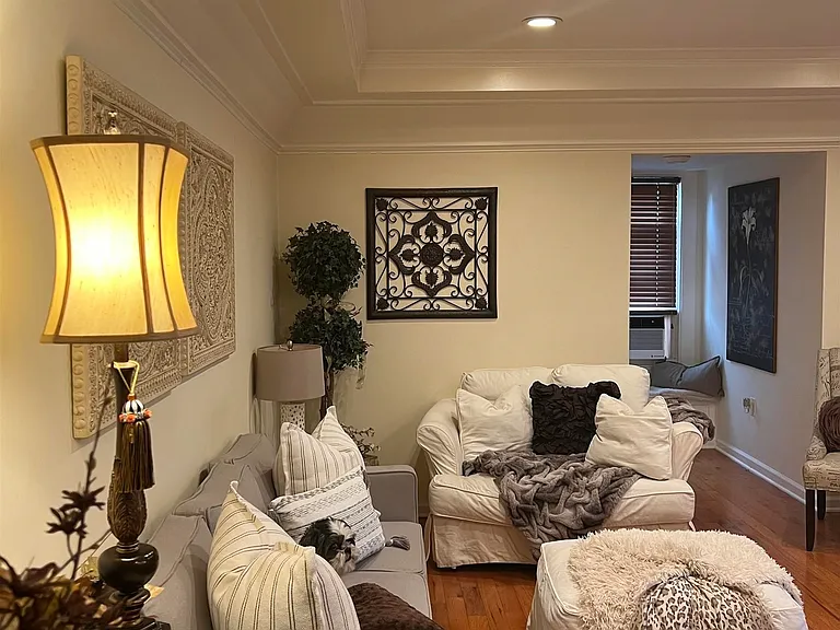 907 Summit Ave #3A — Photo 10