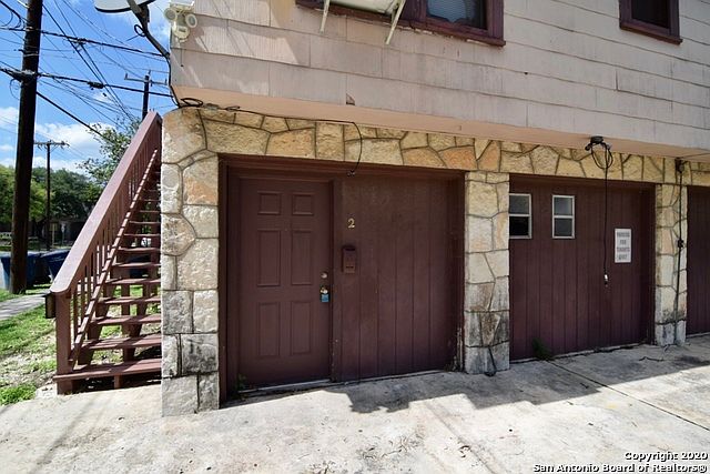 1st image of 203 E Rosewood Ave APT 2