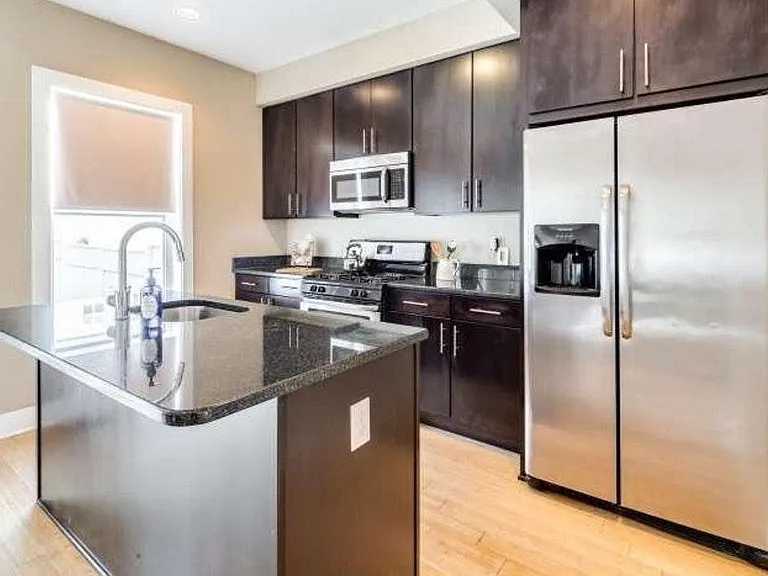 509 Carpenter St — Photo 4