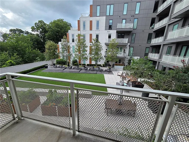 775 Juniper St #304 — Photo 12