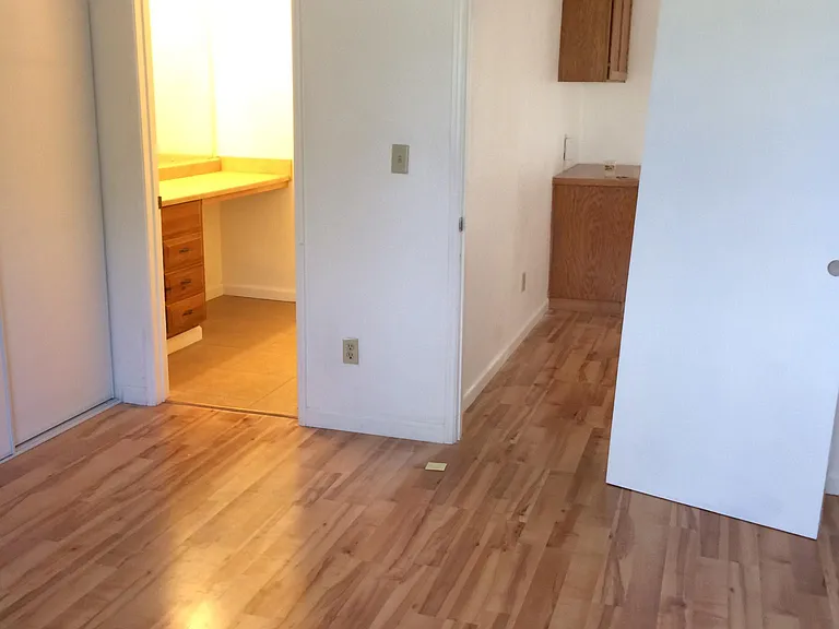 104 Harris Cir — Photo 5