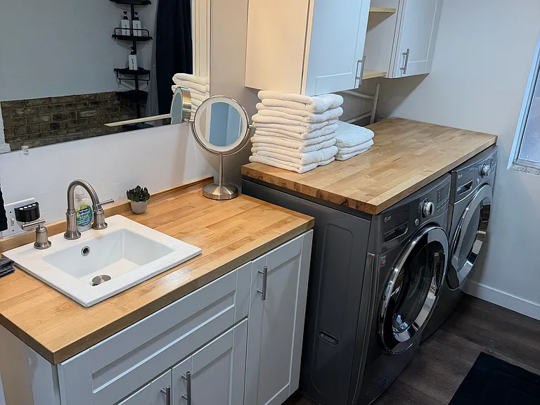 15 N 300 W — Photo 13