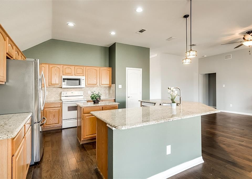 1st image of 6401 Hill Valley Ct