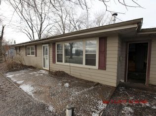 9018 Colfax St, Crown Point, IN 46307