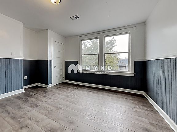 2nd image of 907 W 5th Ave #4