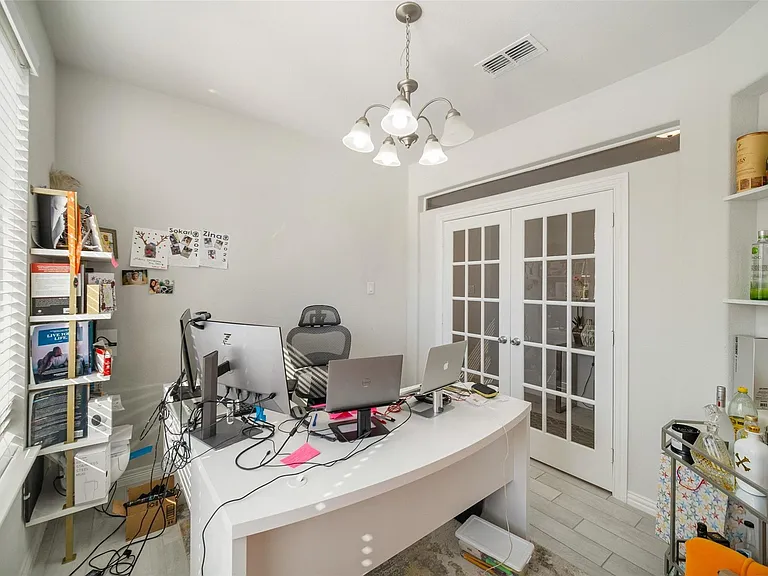 1811 Smithers Landing Dr — Photo 16