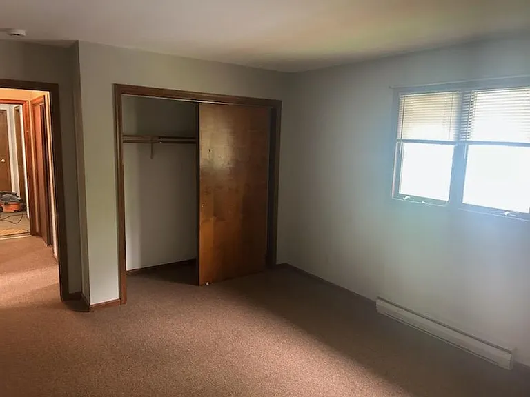 202 Barbara St — Photo 6