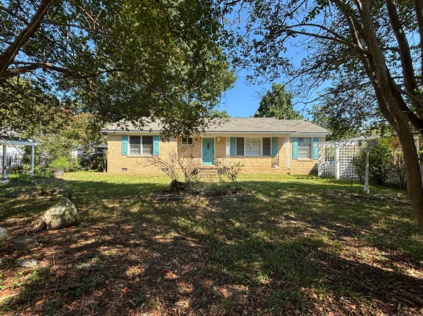 3308 Londonderry Rd, North Charleston, SC 29420