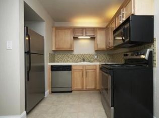4453 Riverside Blvd APT 5, Sacramento, CA 95822
