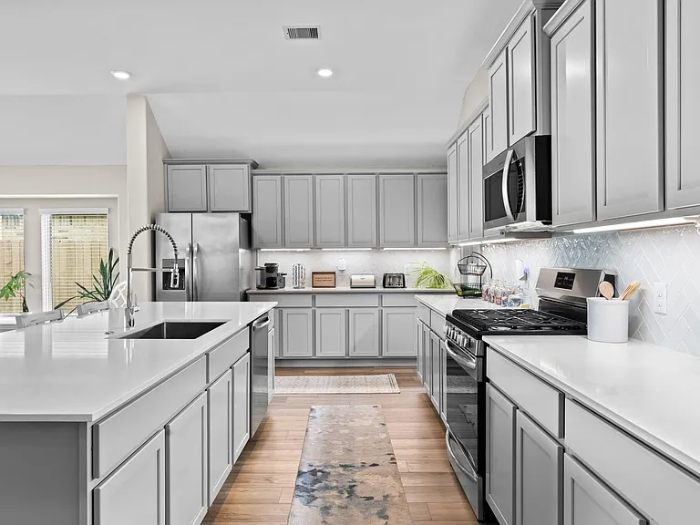 14206 Hawley Village Way — Photo 12