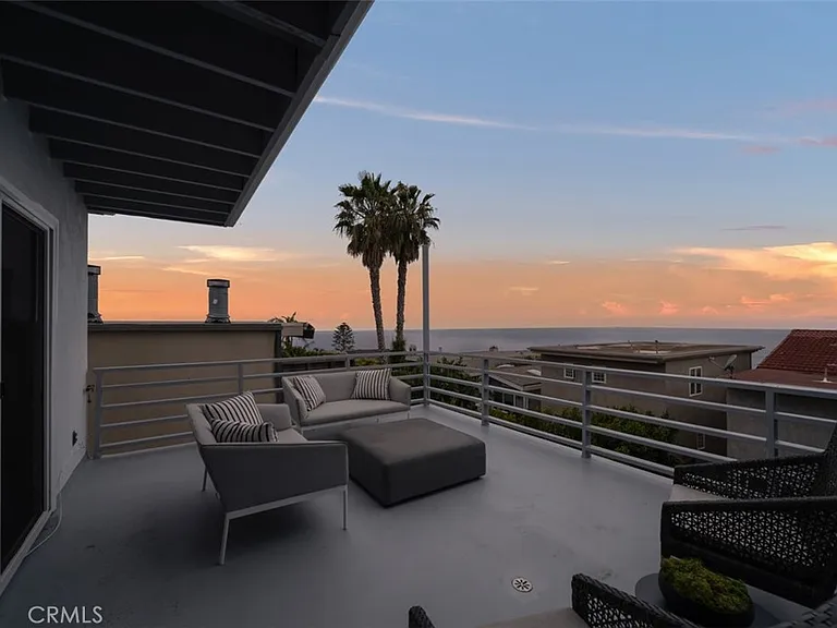1059 Miramar St — Photo 42