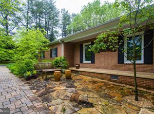 38727 Old Wheatland Rd, Waterford, VA 20197