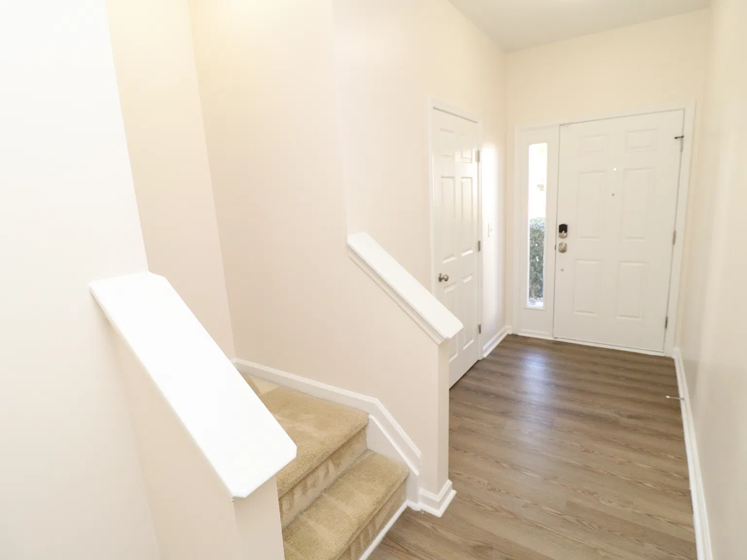Inviting 3-Bedroom Townhome in Southeast Raleigh — Photo 3