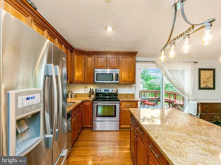 3827 Dittany Ct — Photo 7