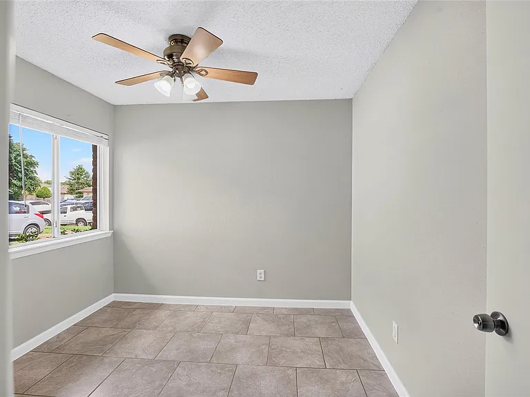 3922 Pintan Ln — Photo 13