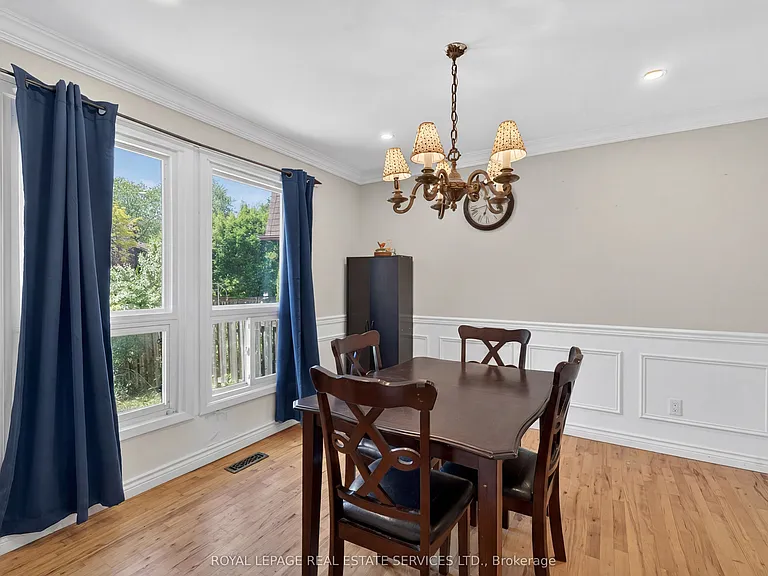 28 Wootten Way N — Photo 17