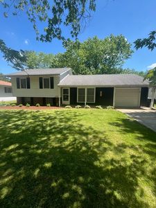 1207 Sandburg Dr, Bloomington, IL, 61704