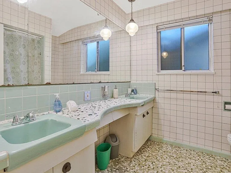 2950 W 31st Ave — Photo 23