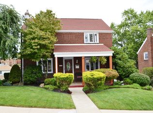 131 Summerfield Dr, Homestead, PA