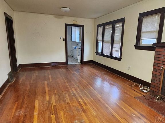4th image of 1739 E 8th St