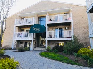 200 Manning St APT 24B, Hudson, MA 01749