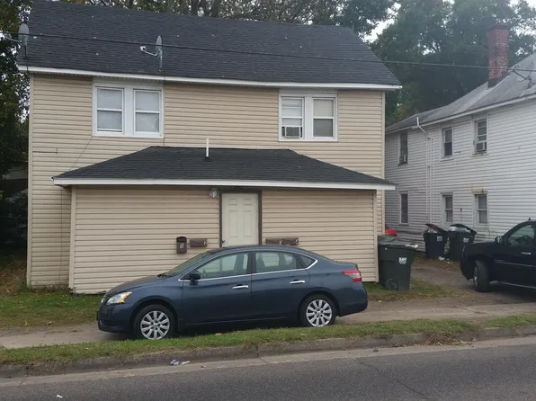 1136 Victory Blvd APT 4, Portsmouth, VA 23702