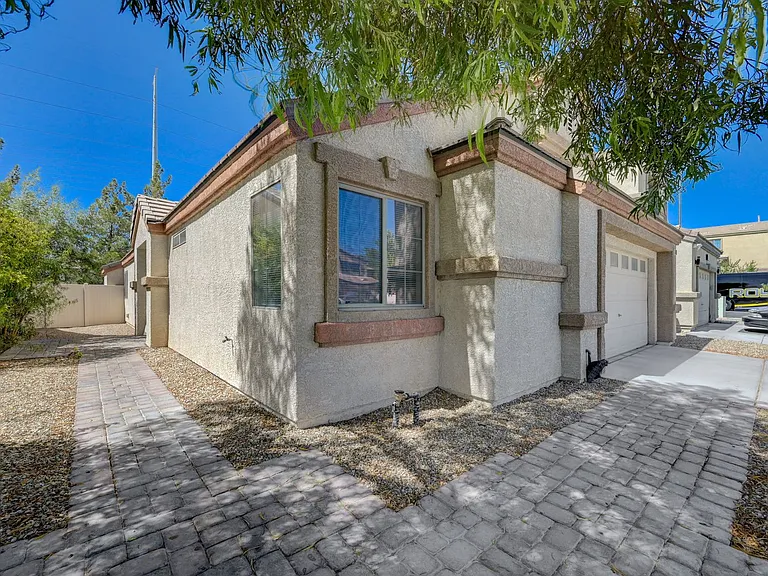527 Braided River Ave — Photo 4