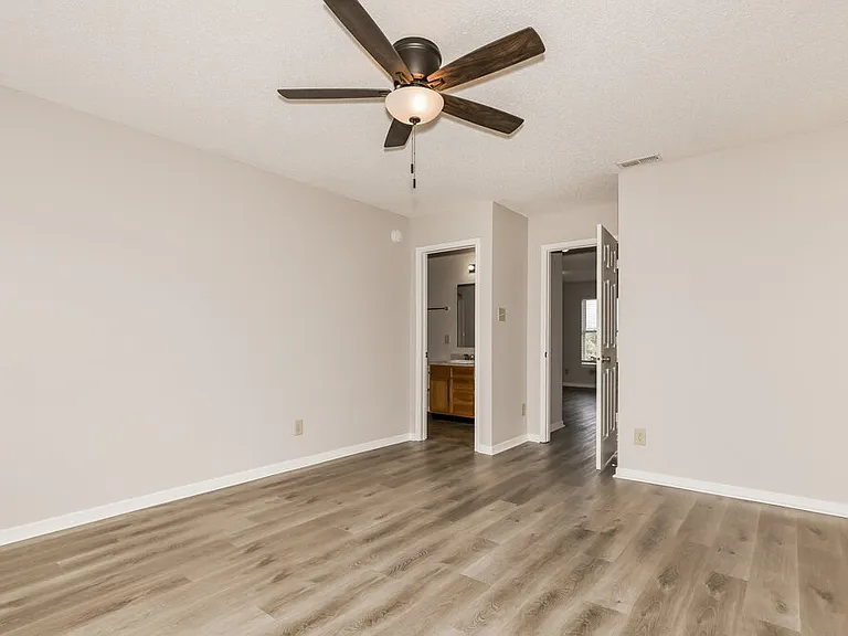 11351 N Creekside Dr — Photo 10