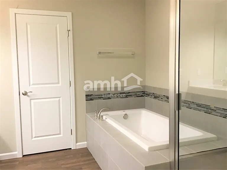 967 Riggs Dr — Photo 7