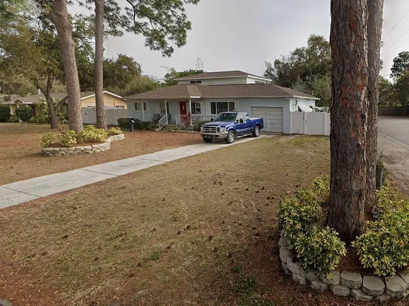 7880 Country Club Rd N, Saint Petersburg, FL 33710