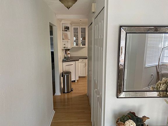 3rd image of 6301 Saint Andrews Cir S