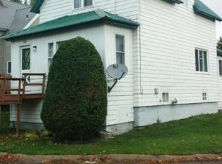 1021 Lynn St, Hancock, MI 49930
