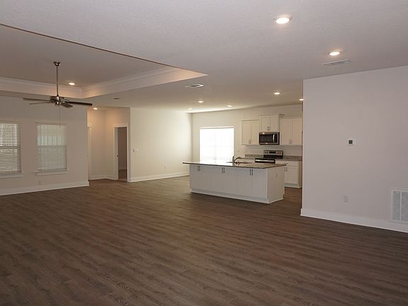 5th image of 1621 Amaya Ln