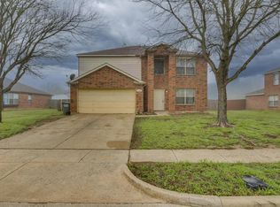 1609 Swanson Dr, Glenn Heights, TX 75154