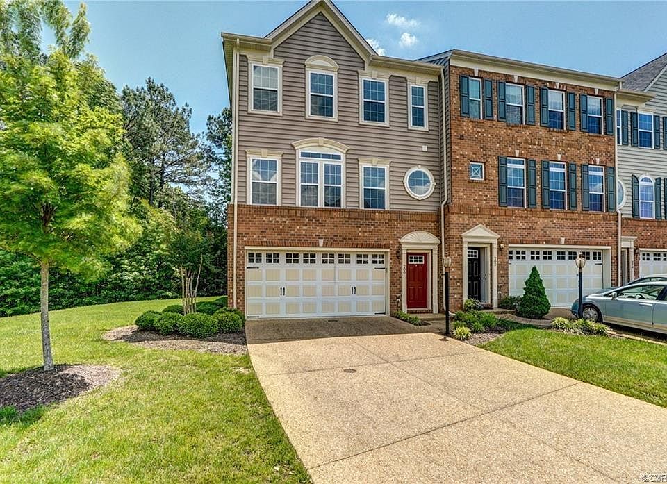 1st image of 200 Siena Ln