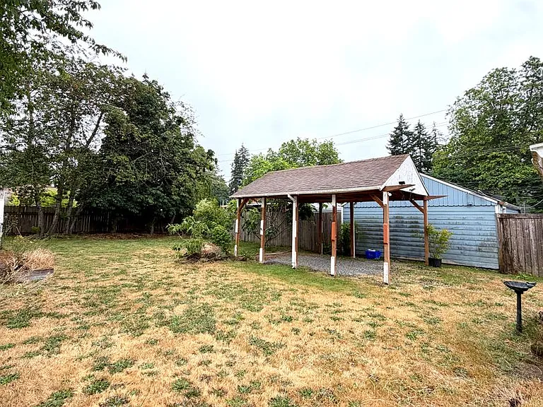 1043 S Oxford St — Photo 15