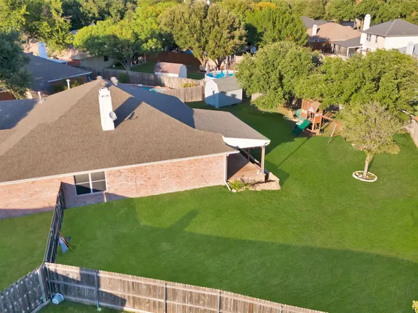 1017 Redding Ct, Saginaw, TX 76131