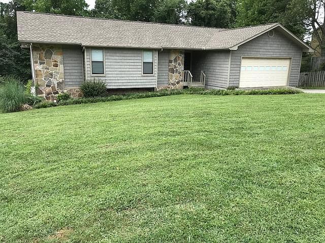 1st image of 1429 S Courtney Oak Ln