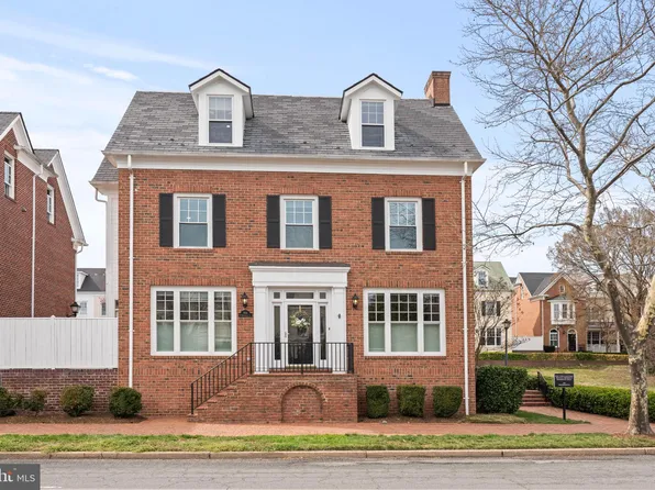 966 N Washington St, Alexandria, VA 22314
