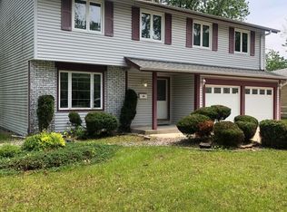 515 Circle Dr, University Park, IL