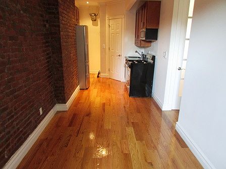1st image of 34 Prince St