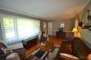 5th image of 105 Hanlon Dr