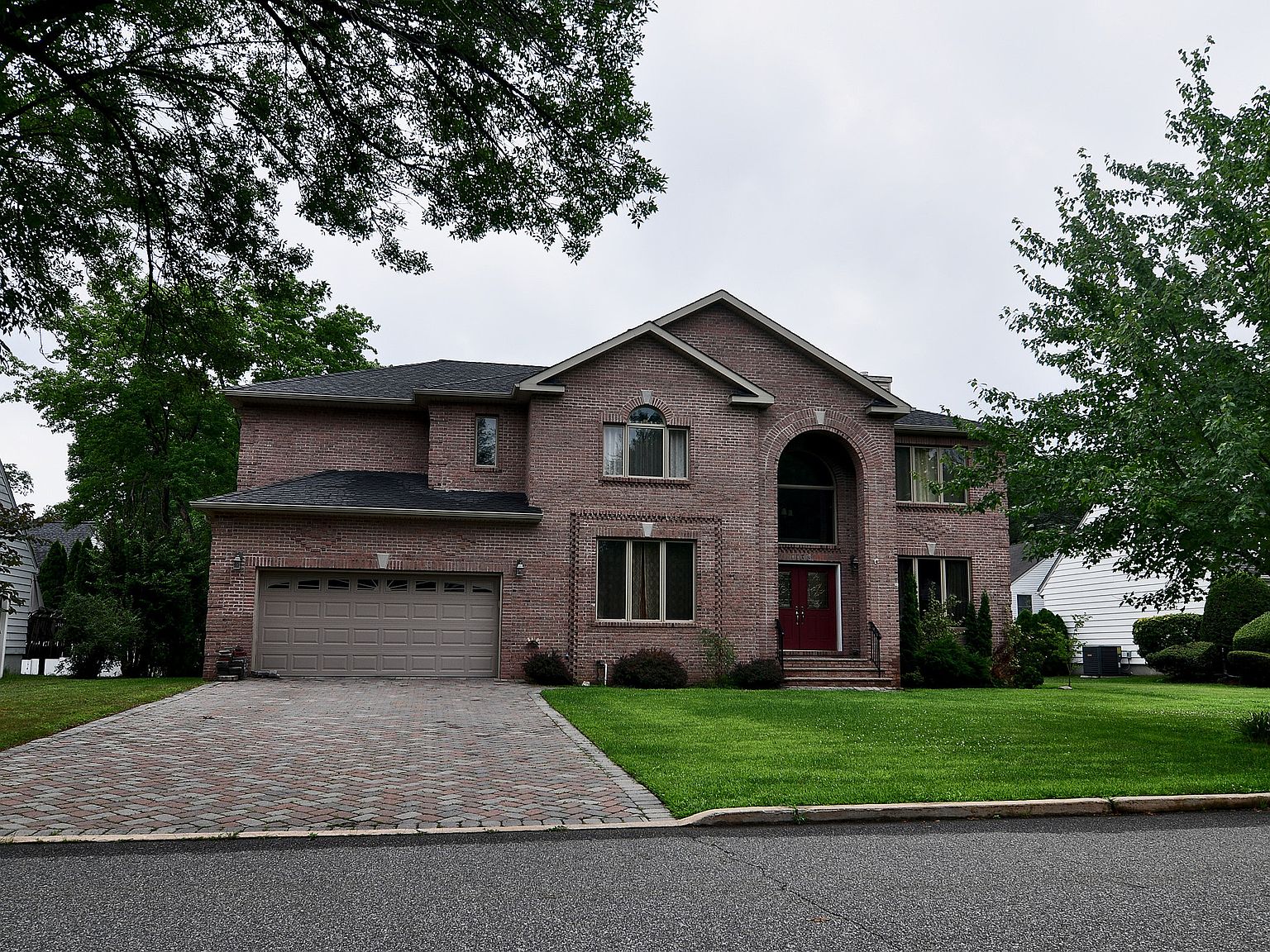138 Village Cir W, Paramus, NJ 07652 Zillow
