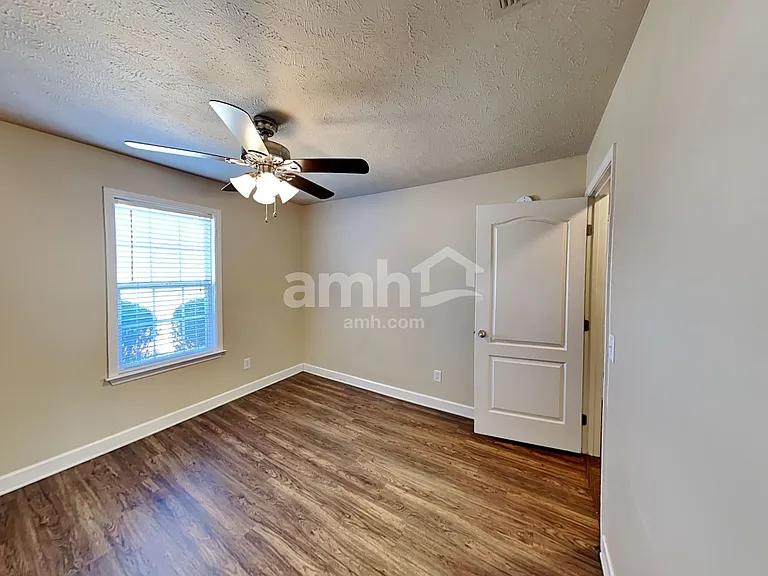 5031 Jillson Ct — Photo 17