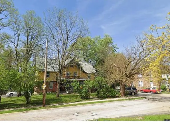 1310 Home Pl #2, Rockford, IL 61104