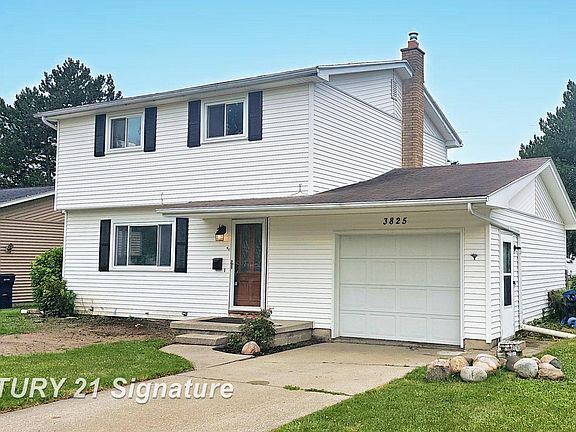 2nd image of 3825 Boeing Dr