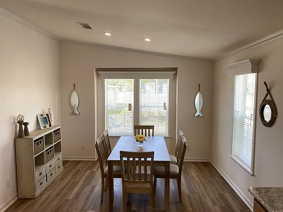 4th image of 473 Cary Ln #253