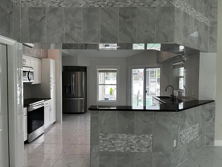 548 Loma Bonita Dr — Photo 9