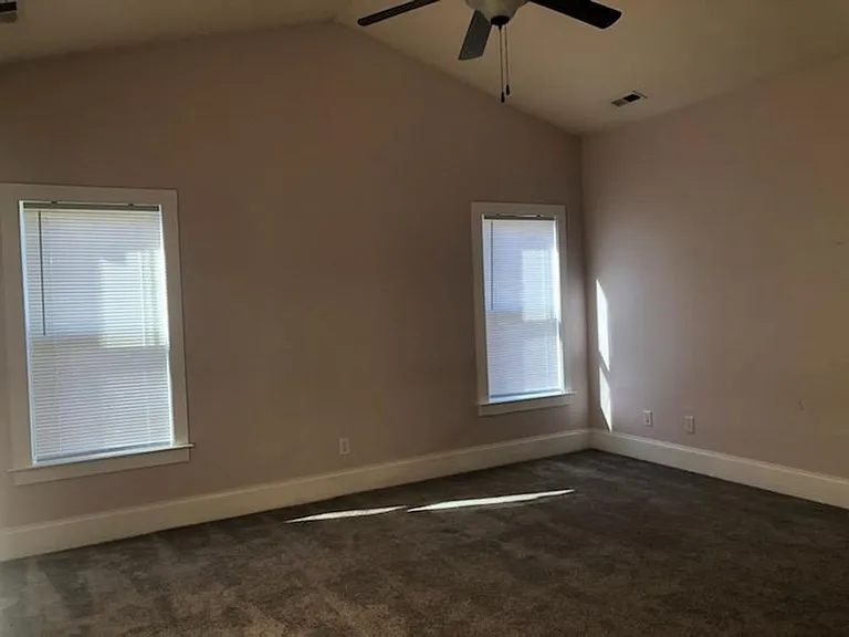 142 Candlewood Dr — Photo 9