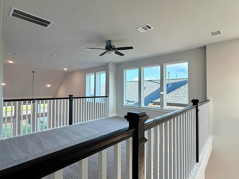 9635 Poinsettia Haven Ln — Photo 5